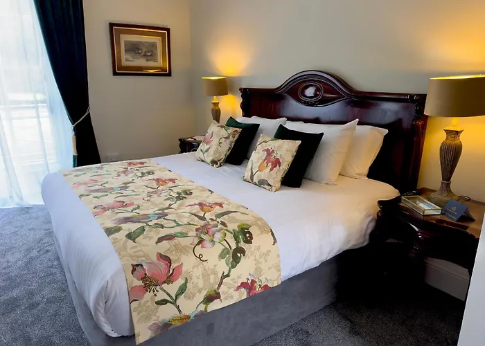 Ennismore House Hotel