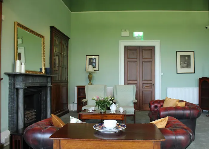 Ennismore House Hotel